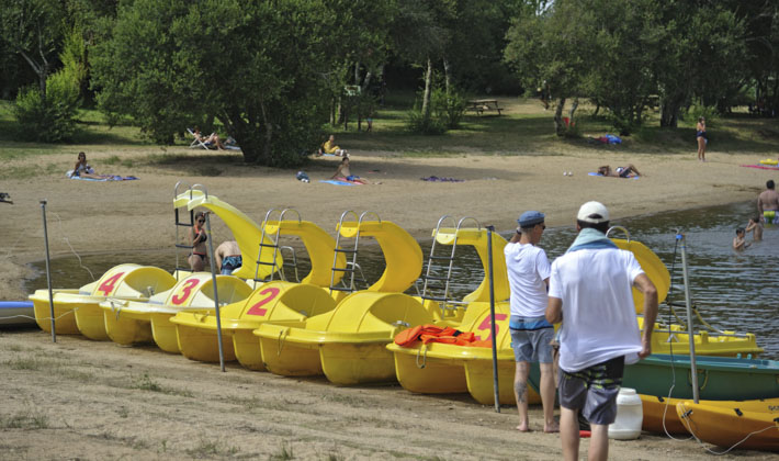 Vacances-passion - Camping Le Parc de Charouzech**** - Pareloup - Aveyron