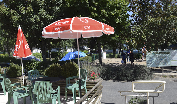 Vacances-passion - Camping Le Parc de Charouzech**** - Pareloup - Aveyron