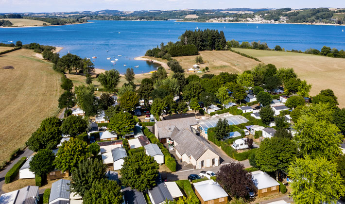 Vacances-passion - Camping Le Parc de Charouzech**** - Pareloup - Aveyron