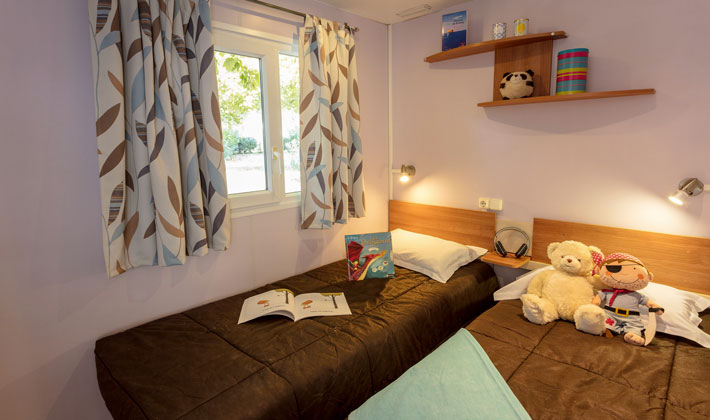 Vacances-passion - Camping Le Val d'Ussel**** - Proissans - Dordogne